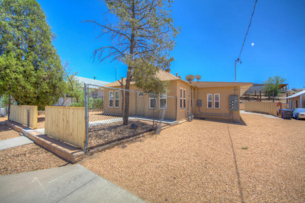 704 SANTA FE AVE SE, ALBUQUERQUE, NM 87102, photo 2 of 52