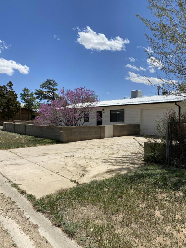800 GIRARD AVE W, MORIARTY, NM 87035, photo 1 of 23