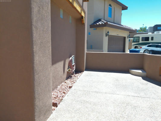 10528 CRESTRIDGE CT NW, ALBUQUERQUE, NM 87114, photo 3 of 35