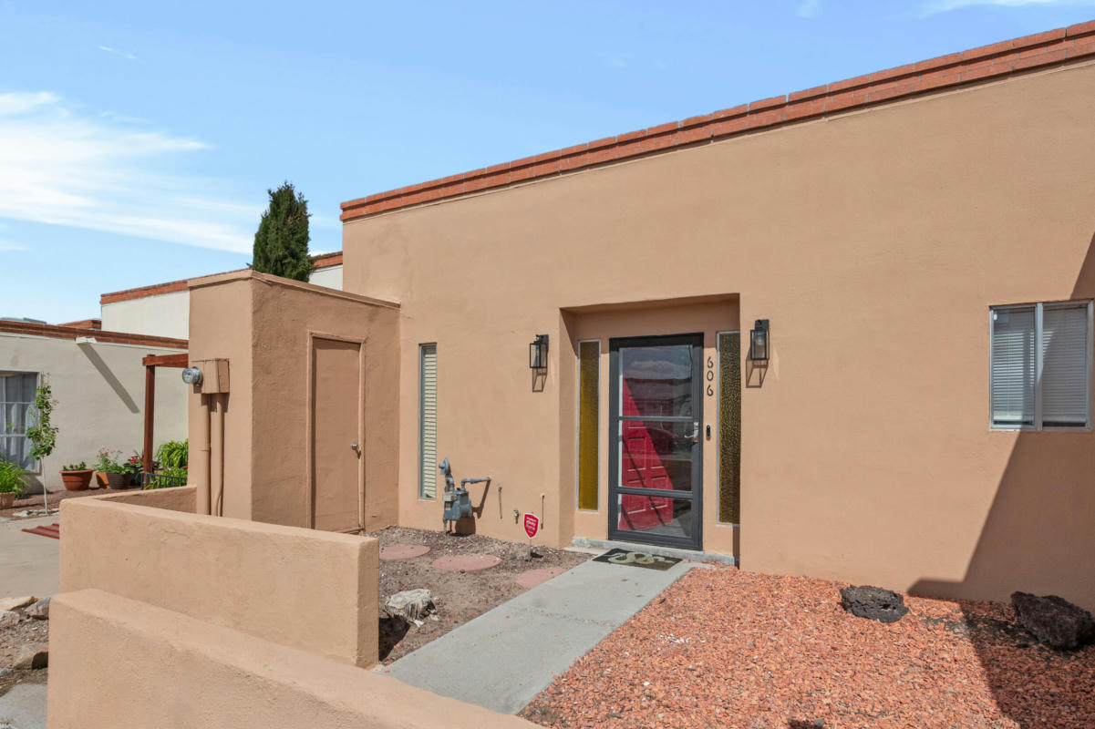 606 WESTERN DR, RIO COMMUNITIES, NM 87002, photo 1 of 32