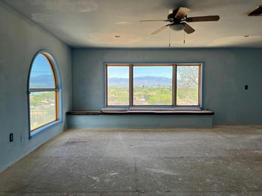 220 CRESTVIEW DR SW, ALBUQUERQUE, NM 87105, photo 5 of 13