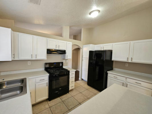 6109 CANIS AVE NW, ALBUQUERQUE, NM 87114, photo 4 of 50