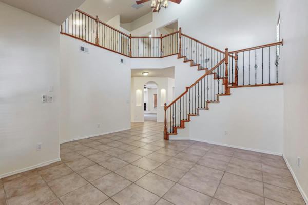 6632 COUNTRY HILLS CT NW, ALBUQUERQUE, NM 87114, photo 4 of 43