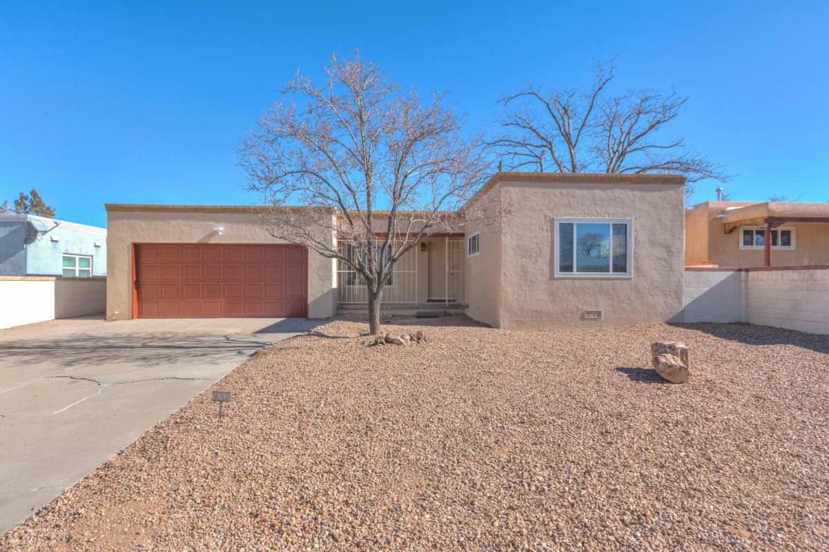 932 MANZANO ST NE, ALBUQUERQUE, NM 87110 Single Family Residence For