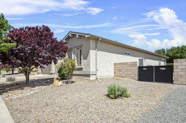 4140 RED RIVER RD SW, LOS LUNAS, NM 87031, photo 3 of 59