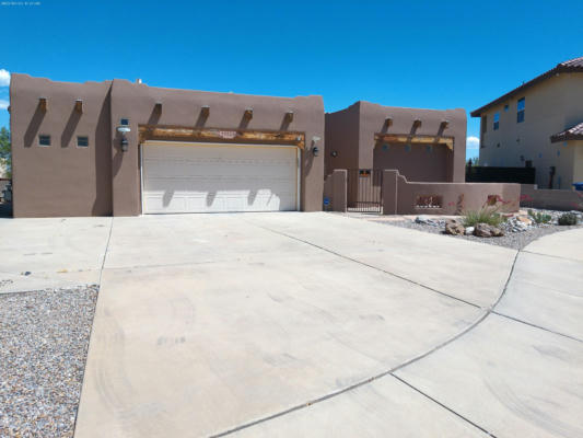 10528 CRESTRIDGE CT NW, ALBUQUERQUE, NM 87114, photo 2 of 35