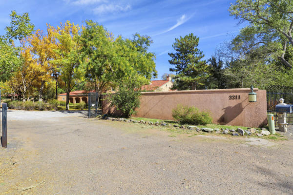 2211 CAMPBELL RD NW, ALBUQUERQUE, NM 87104, photo 2 of 95