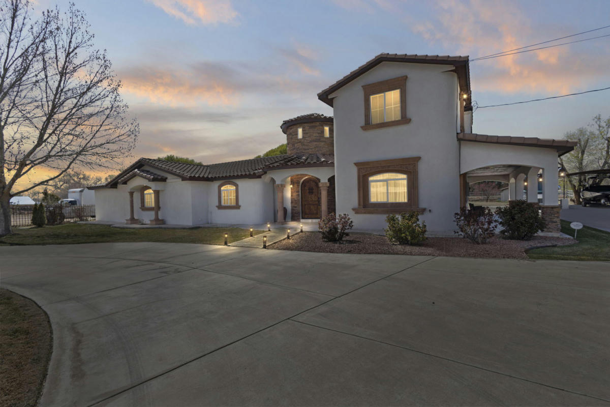 2733 FOOTHILL DR SW, ALBUQUERQUE, NM 87105, photo 1 of 118