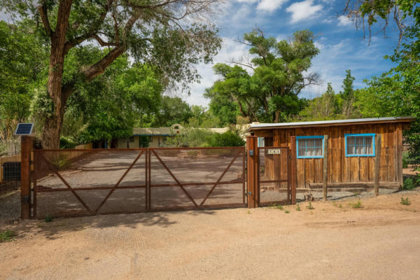 741 CHAVEZ RD NW, LOS RANCHOS, NM 87107, photo 2 of 38