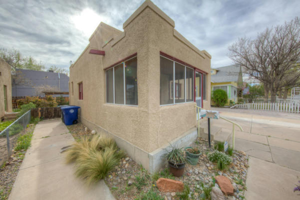 1030 FORRESTER ST NW, ALBUQUERQUE, NM 87102, photo 5 of 35